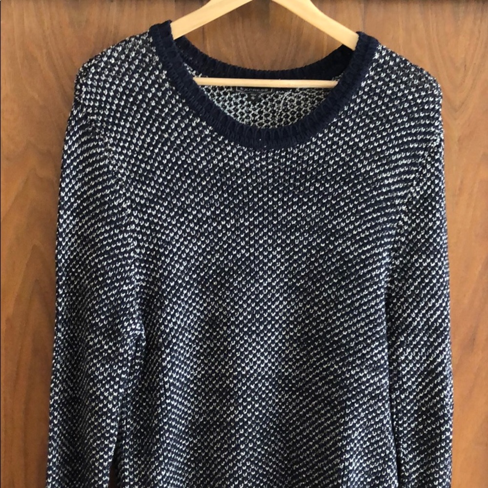 EXPRESS size XL knitted crewneck sweats